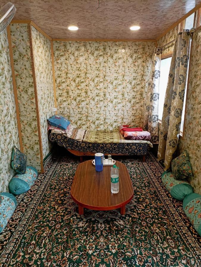 Hb Nancy Group Of Houseboats 호텔 Srīnagar 외부 사진