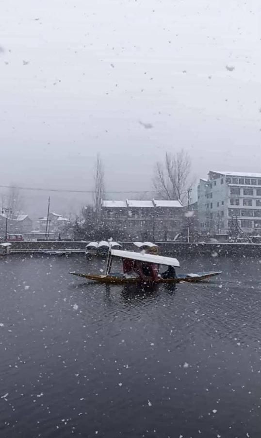 Hb Nancy Group Of Houseboats 호텔 Srīnagar 외부 사진